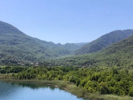 Land Zu Verkaufen In Sultaniye 2285M2 Land Zu Verkaufen In Der Nähe Des Sees