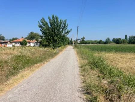 Grundstück Zum Verkauf Von 2715M2 Im Bebauten Gebiet Des Dorfes In Okçular