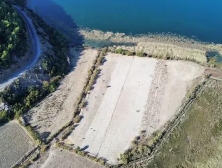 3210M2 2B Grundstück Zum Verkauf Am See In Çandır