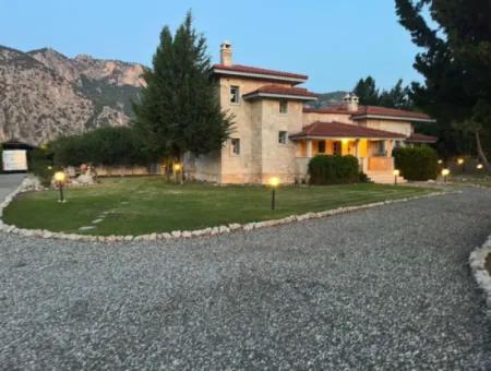 Villa For Sale In A Plot Of 3500M2 On The Road To Iztuzu Beach In Dalyan