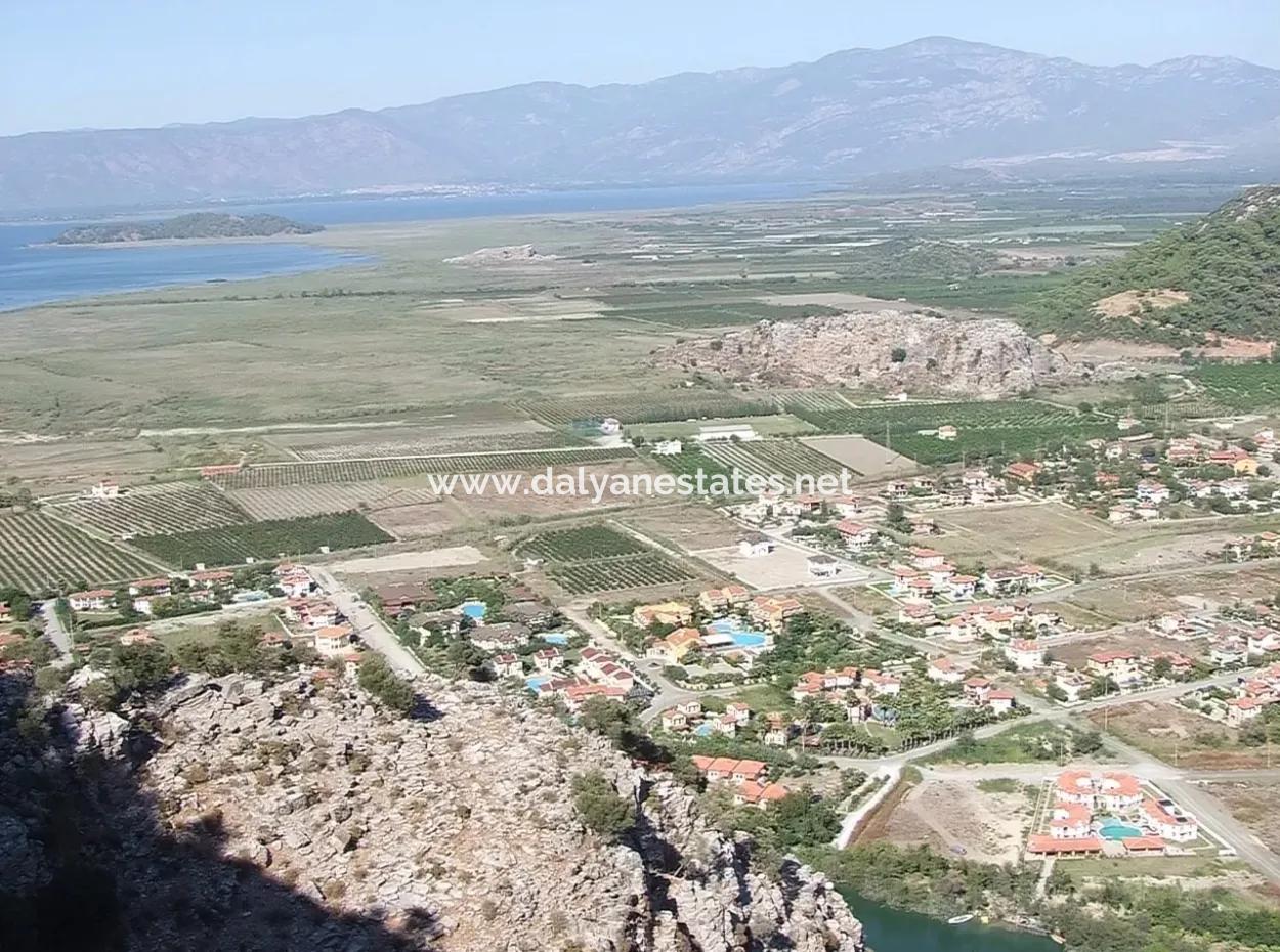 Dalyan Satılık Arsa Dalyan Gülpınarda 840M2 %15+30 İmar Satılık Arsa