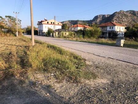 Dalyan'da 700M2 Köşebaşı Satılık Arsa