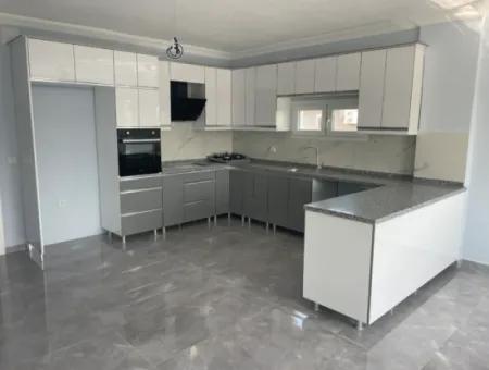 Eskiköy'de Müstakil 2+1 Kiralık Ev