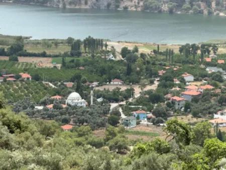 Çandır'da Göl Deniz Manzaralı Satılık Arsa